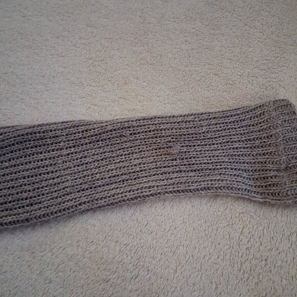 Sadie & Sage Women's Size Medium Gray Light Knit Tie Front Cropped Sweater - Picture 11 of 12